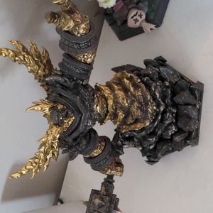 World of Warcraft Ragnaros Statue
